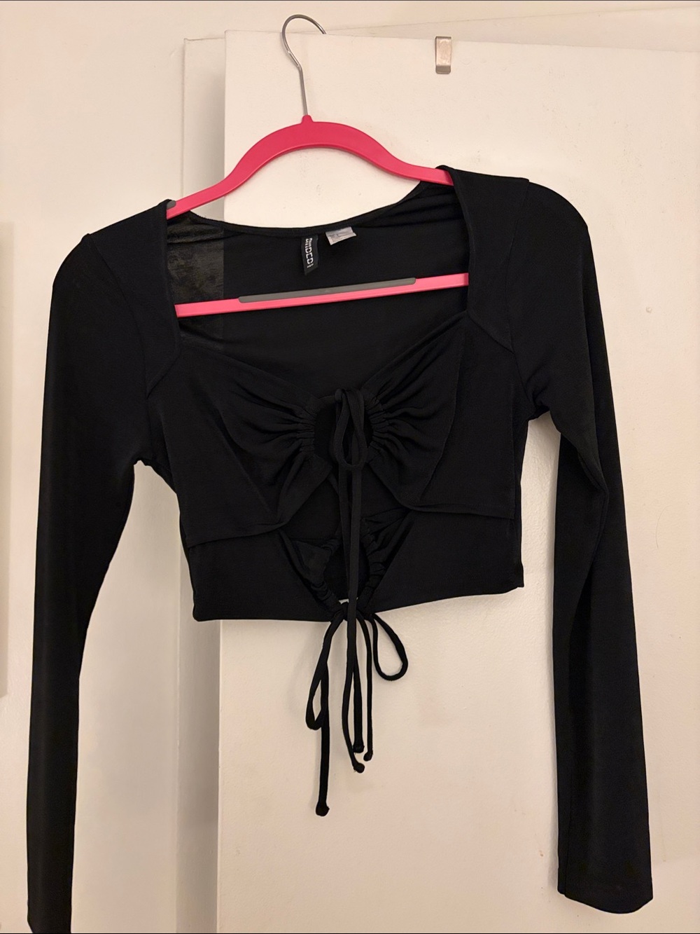 Divided Black Long Sleeve Tie-Front Crop Top